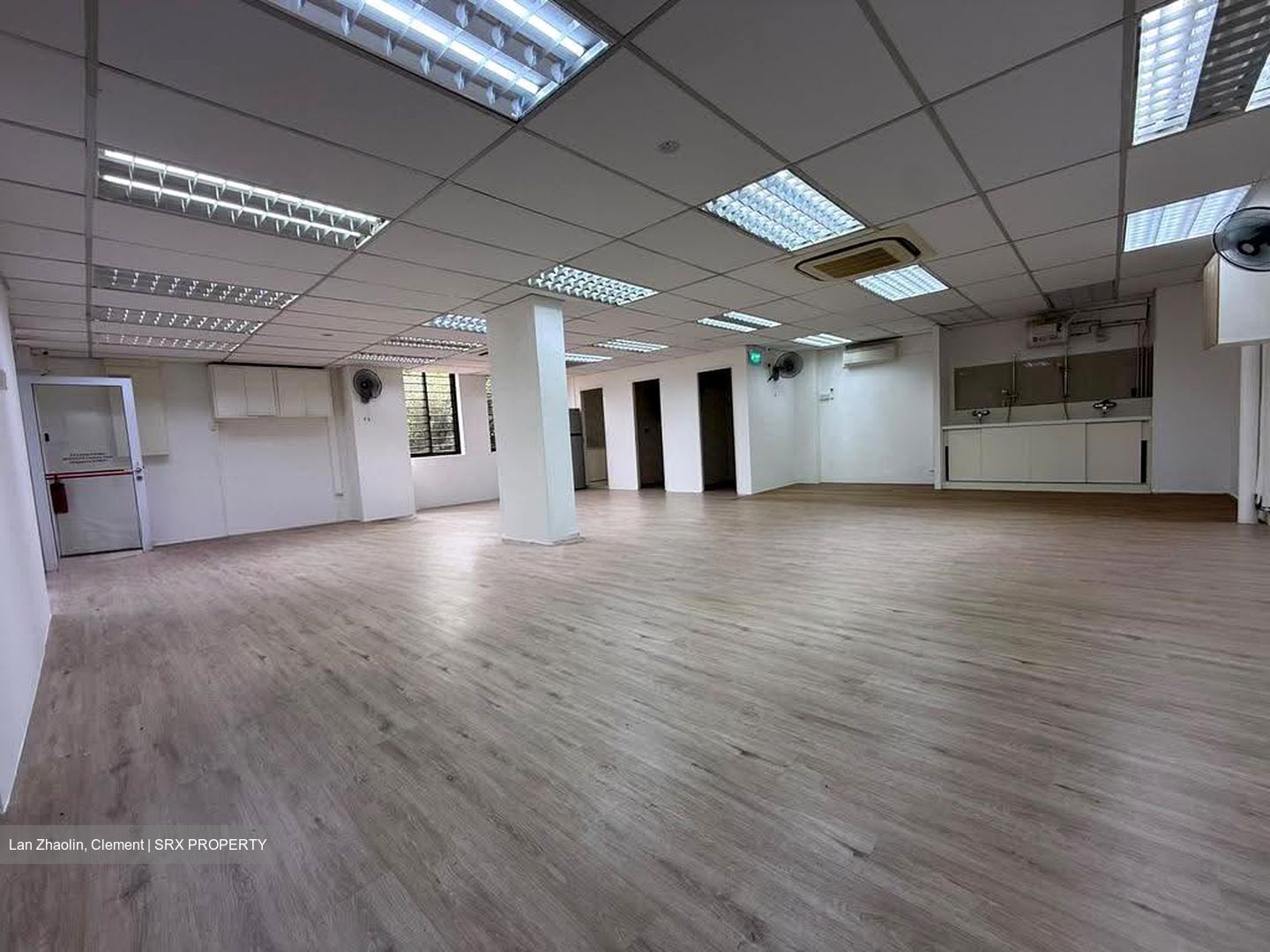 Cashew Park Condominium (D23), Shop House #614500501